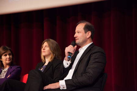 Le Groupe SEB en partenariat avec la Chaire (de gauche à droite) : Sarah Meskell, International Campus Manager - Xavier Boidevezi, Directeur Business Development & Digital (de gauche à droite)